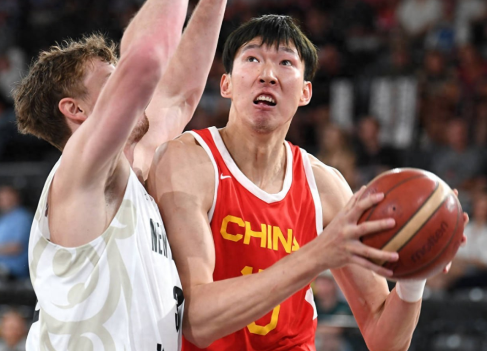  Ning在塞尔维亚队比赛中突破纪录，战术调整引发热议！